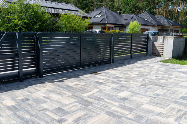 Best Professional Driveway Pavers  in Crestview Hills, KY